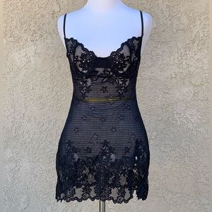 VGUC Victoria’s Secret Black Lace Slip - Size Small